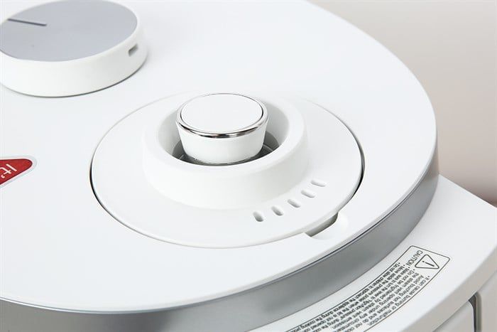 Nồi cơm áp suất cao tần Cuckoo 1.08 lít CRP-LHTR0609F/WHSIVNCV