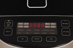 Nồi cơm cao tần Sunhouse Mama 1.8 lít SHD8959