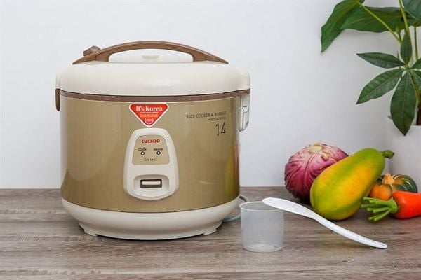 Nồi cơm nắp gài Cuckoo 2.5 lít CR-1413