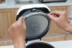 Nồi cơm điện tử Cuckoo 1 lít CR- 0631F