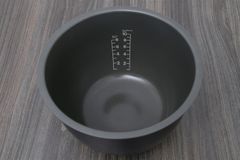 Nồi cơm cao tần Toshiba 1.8 lít RC-18RH(CG)VN