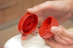 Nồi cơm nắp gài Happycook 1.8 lít HC-180A