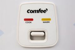 Nồi cơm nắp gài Comfee 2.2 lít CR-CM2220(C)