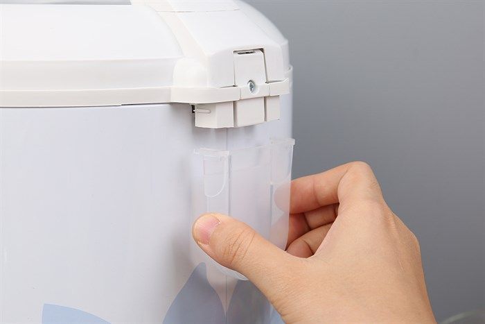 Nồi cơm nắp gài Comfee 2.2 lít CR-CM2220(C)