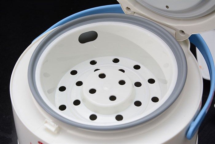 Nồi cơm nắp gài Happycook 0.6 lít HC-060