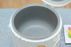 Nồi cơm nắp gài Sharp 1.8 lít KS-18TJV