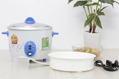Nồi cơm nắp rời Sharp 1.8 lít KSH-D19V