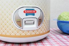 Nồi cơm nắp gài Sunhouse 2.8 lít SH 830