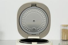 Nồi cơm điện tử Bear 1 lít DFB-C30D1