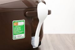 Nồi cơm điện tử Comfee 1.8 lít CR-FD1820B