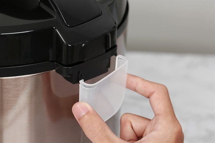 Nồi cơm điện tử Kangaroo 1.8 lít KG18DR6