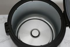 Nồi cơm điện tử Kangaroo 1.8 lít KG18DR6