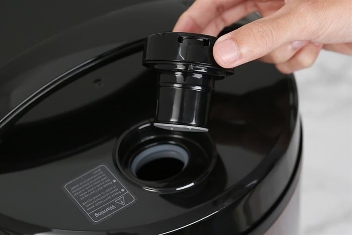 Nồi cơm điện tử Kangaroo 1.8 lít KG18DR6