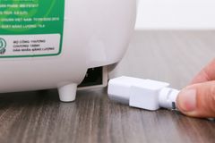 Nồi cơm điện tử Midea 0.6 lít MB-FS1617