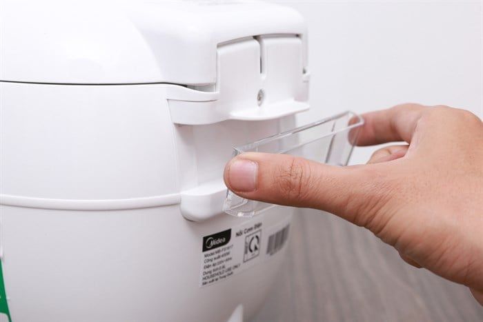 Nồi cơm điện tử Midea 0.6 lít MB-FS1617