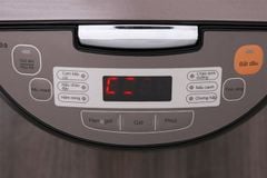 Nồi cơm điện tử Midea 1.8 lít MB-FS5018B