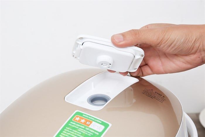 Nồi cơm điện tử Sharp 1.8 lít KS-COM181CV-GL