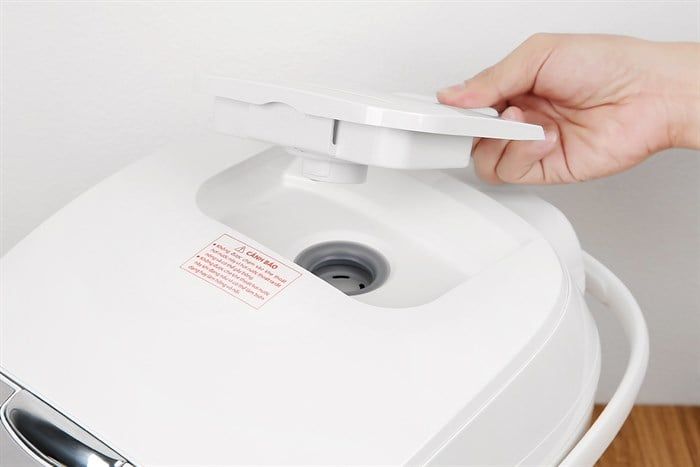Nồi cơm điện tử Toshiba 1.8 lít RC-18DH2PV(W)