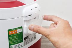 Nồi cơm nắp gài Midea 2 lít MR-SM2061