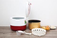 Nồi cơm nắp gài Midea 2 lít MR-SM2061