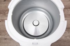 Nồi cơm nắp gài Midea 2 lít MR-SM2061