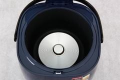 Nồi cơm nắp gài Sunhouse 1.8 lít SHD8611N