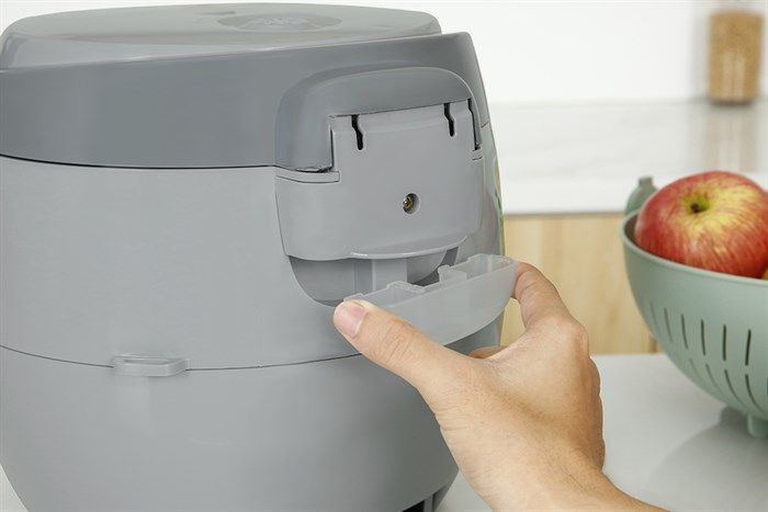 Nồi cơm nắp gài Sunhouse 1.8 lít SHD8663G