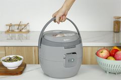 Nồi cơm nắp gài Sunhouse 1.8 lít SHD8663G