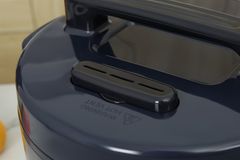 Nồi cơm nắp gài Sunhouse 3 lít SHD8309