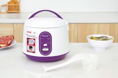 Nồi cơm nắp gài Tefal 0.7 lít RK224168