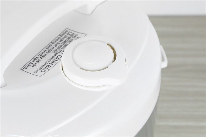 Nồi cơm nắp gài Panasonic 1 lít SR-MVN10LRAX