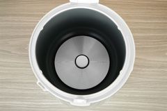 Nồi cơm nắp gài Panasonic 1.8 lít SR-MVN18LRAX