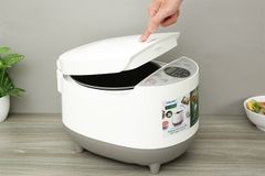 Nồi cơm điện tử Philips 1.8 lít HD4515/55