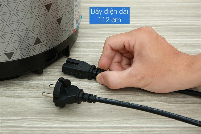 Nồi cơm nắp gài Sunhouse 1.8 lít SHD8630