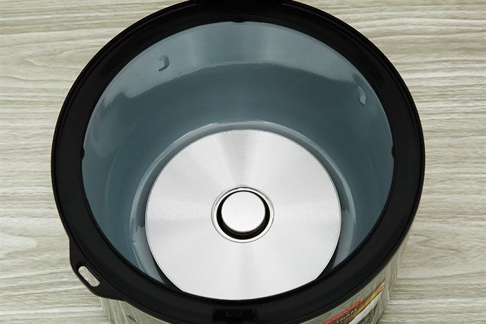 Nồi cơm nắp gài Sunhouse 1.8 lít SHD8630