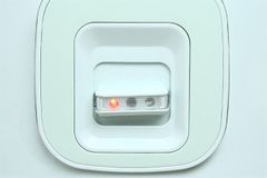 Nồi cơm nắp gài Sunhouse Mama 1.8 lít SHD8665B