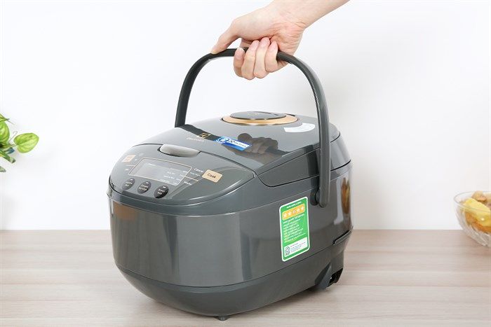 Nồi cơm điện tử Electrolux 1.8 lít E7RC1-650K
