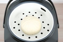 Nồi cơm điện tử Electrolux 1.8 lít E7RC1-650K