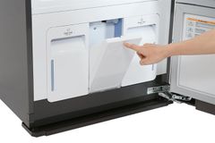 Tủ chăm sóc quần áo thông minh LG Styler Inverter 5 móc S5GOC