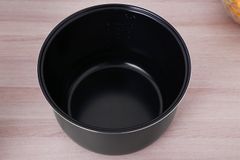Nồi cơm điện tử Kangaroo 1.8 lít KG18DR9