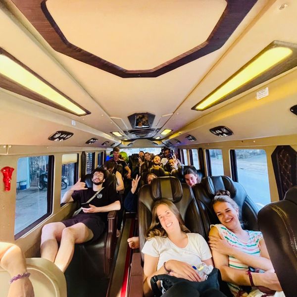 Ha Giang to Cao Bang Bus | Limousine 19 Seats (8:45 AM)