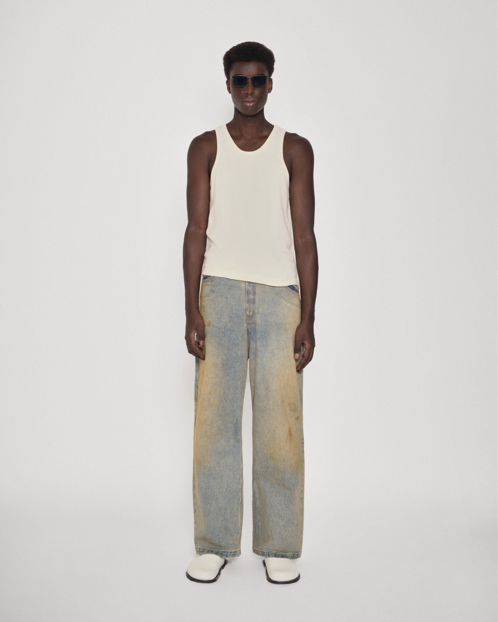  SMUDGE STRAIGHT FIT JEANS 