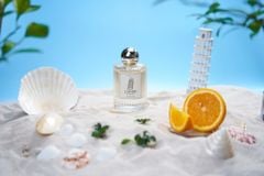 Nước hoa LAPARI THE JOURNEY OF SCENT CAMILA EDP dạng xịt sang trọng, tạo cảm giác tươi sáng tràn đầy năng lượng