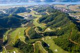  Hilltop Valley Golf Course 