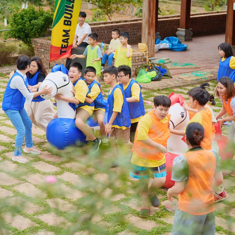  Hợp Lực Bùng Nổ - Khơi Dậy Thành Công Đột Phá! 