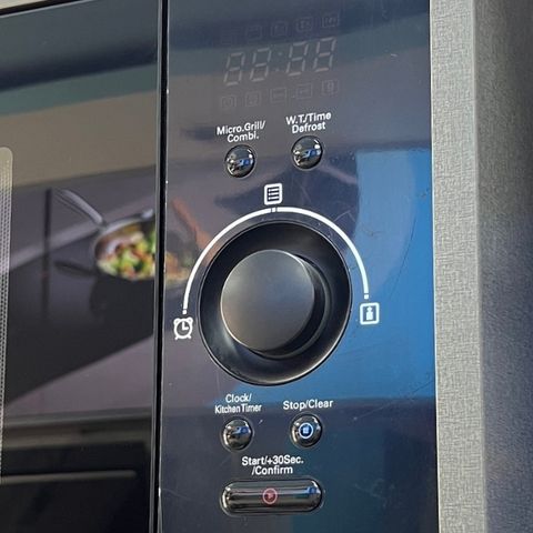 Lò vi sóng Malloca MW-927S âm tủ 5 công suất 27 lít