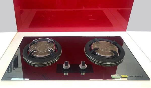 Bếp gas âm hồng ngoại Eurosun EU-GN09 mặt kính cường lực chịu nhiệt dày 8mm vát cạnh họng đốt sử dụng mặt gốm Ceramic