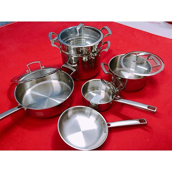 Bộ nồi inox Junger JC100 chất liệu thép không gỉ đáy nồi 5 lớp theo tiêu chuẩn châu Âu giúp hấp thu và truyền nhiệt cực nhanh