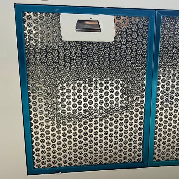 Máy hút khói khử mùi áp tường Malloca MC 750E phím bấm
