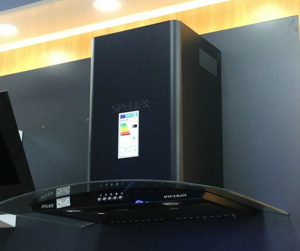 Máy hút mùi Spelier SP-651G áp tường 3 cấp độ